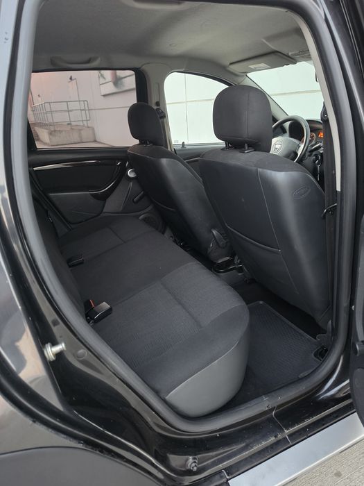 Dacia Duster Prestige 1.6benzina 4x4 2012 jante ac carlig recent adus