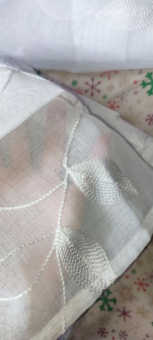 Perdele cu inele alb strălucitor, inserții frunze, doua bucăți