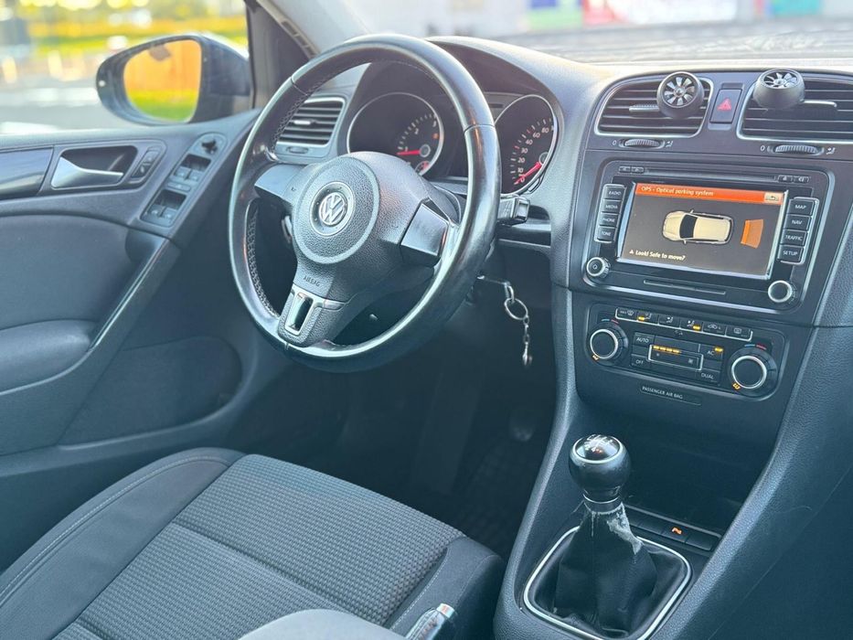 VOLKSWAGEN Golf 2011 — imagine 5