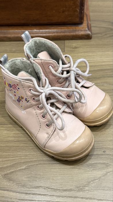 Ботинки осенние для девочки 26рр