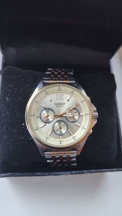 Наручные часы Casio