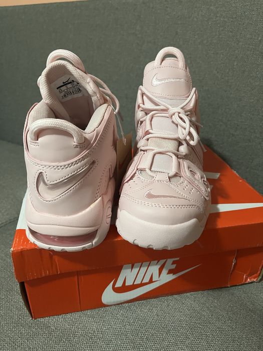 Nike Uptempo Roz noi la cutie marimea 37