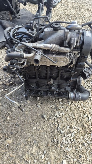 Двигатели/Мотори за VW,Ауди,Сеат,Шкода 1.9 ТДИ Помпа-Дюза 90кс BRU,BXF