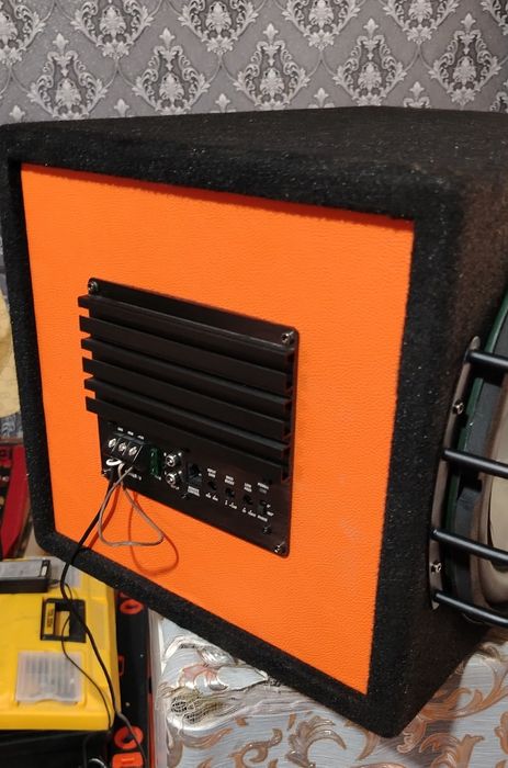 Калонка саббуфер модель JBL.