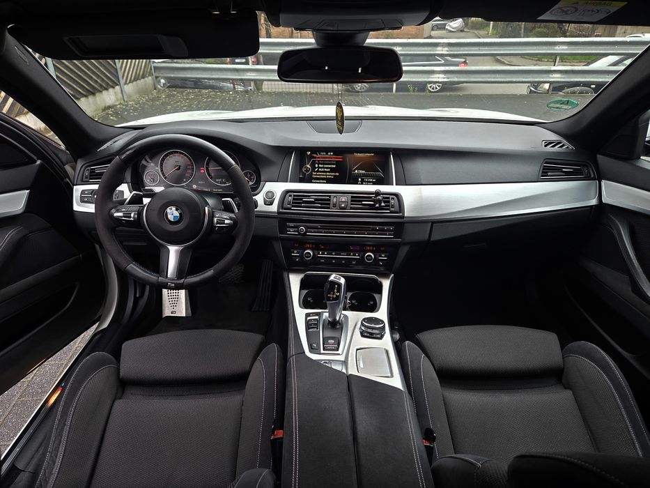 BMW seria 5 520D M pachet B47