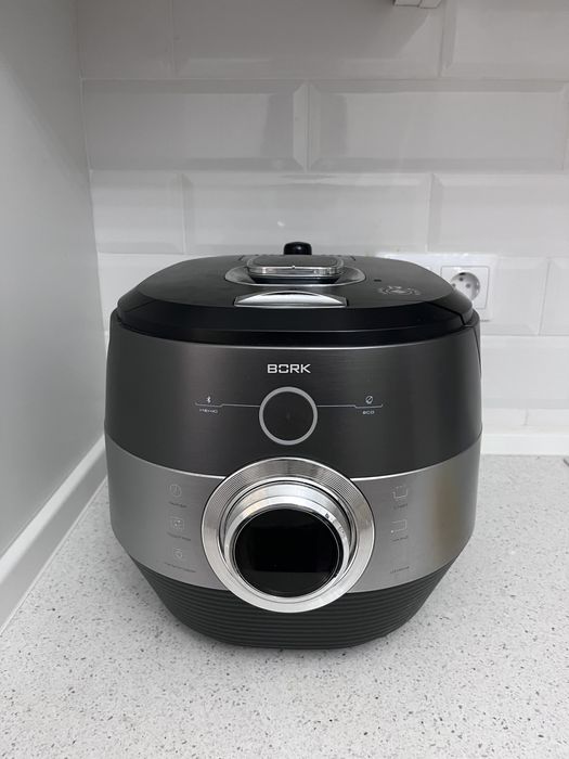 Bork мультиварка U804