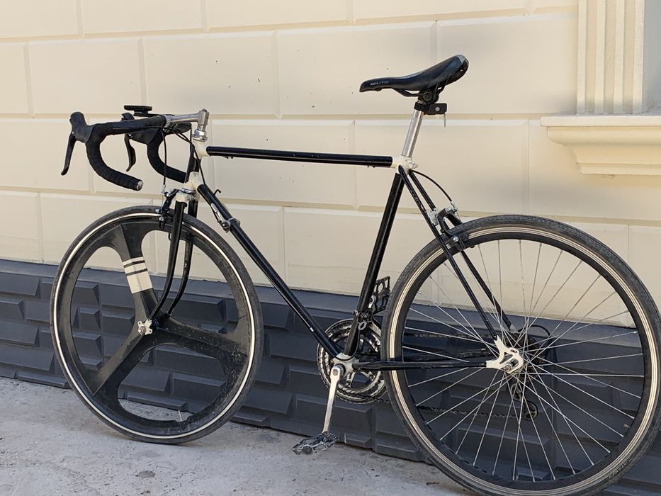 Шоссейный велосепед