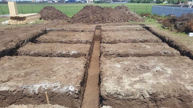 Excavatii, sapaturi, fundatii case, sant canalizare, utilaje sapat