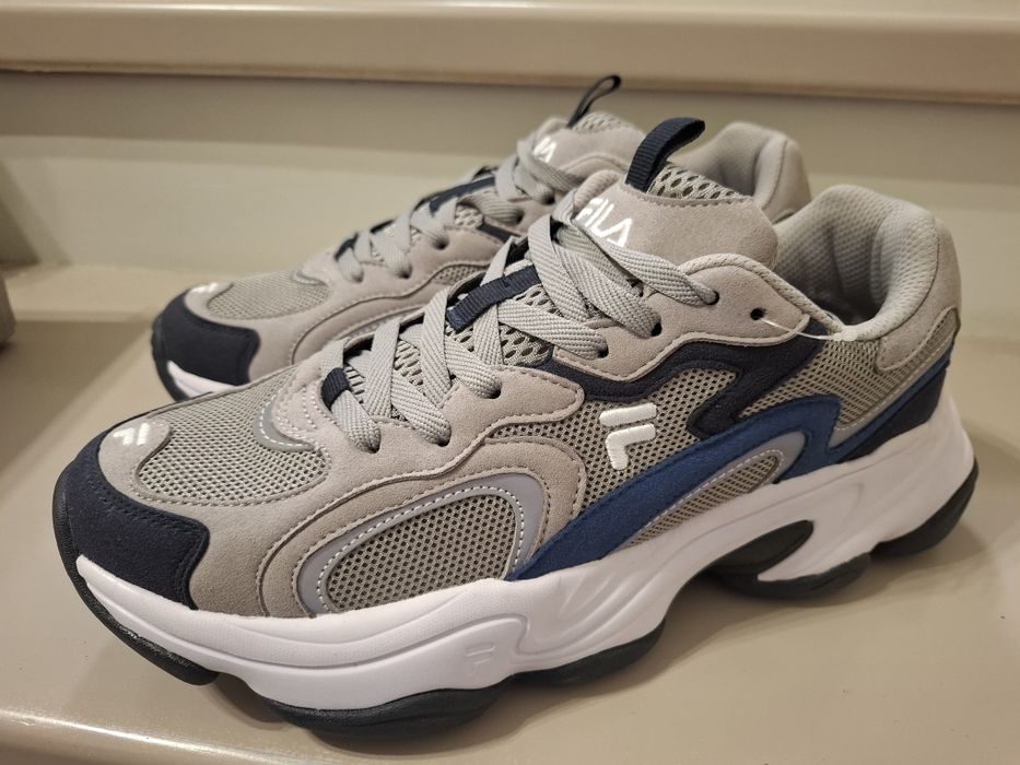 Fila новые кроссовки 43 размера.оригинал.