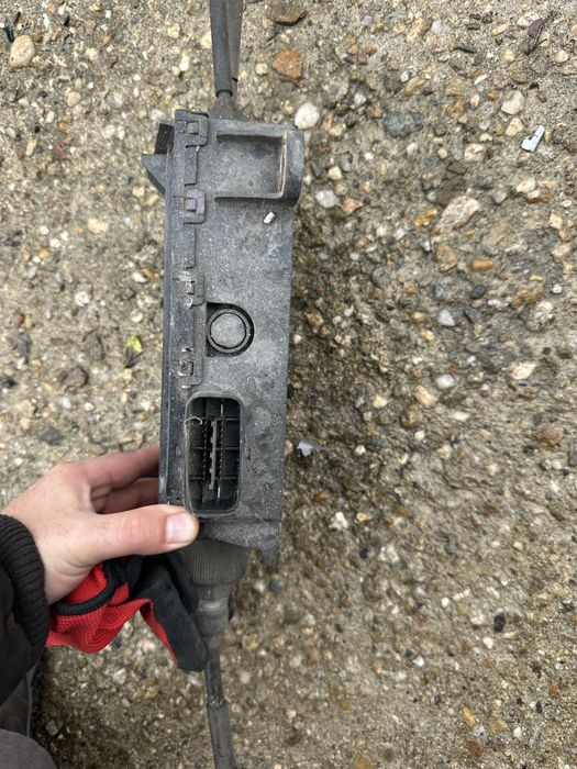 Модул ръчна спирачка за авенсис Т27