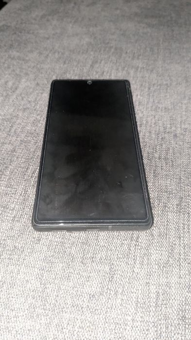 Pixel 6a в идеальном состоянии