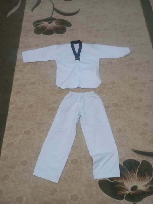 Продам одежду для таэквандо
