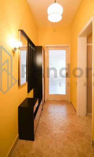 Дава се под наем Тристаен апартамент в София, Оборище - 92 кв.м за 499 € - Снимка #3