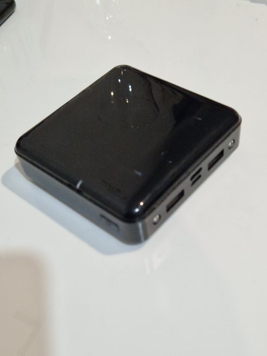 Baterie externa 1000 mAh foarte bună