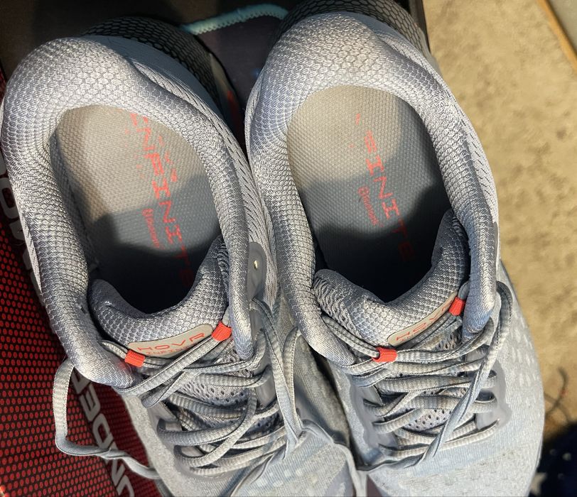 Adidasi Under Armour, noi în ambalajul original, purtați o dată, mărimea 43