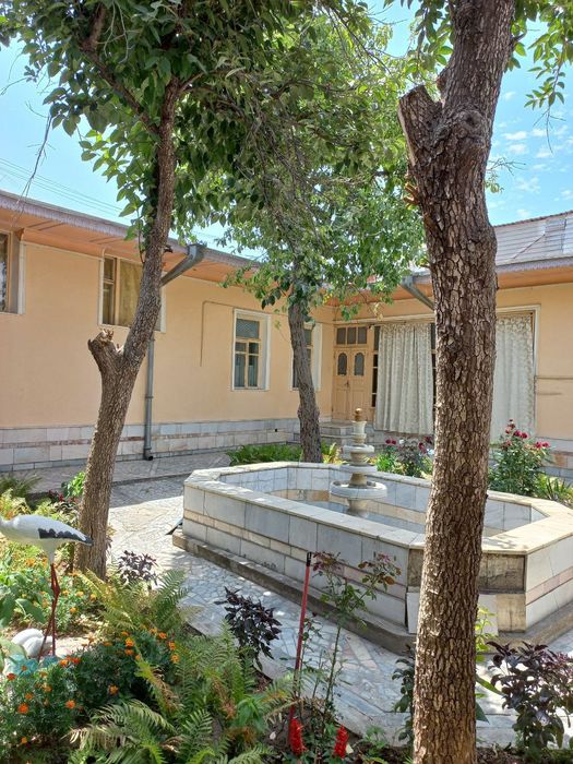 Qazi Mahalla Novomoskovskiy 9-sotok Uglavoy Yer Hisobida Hovli sotilad