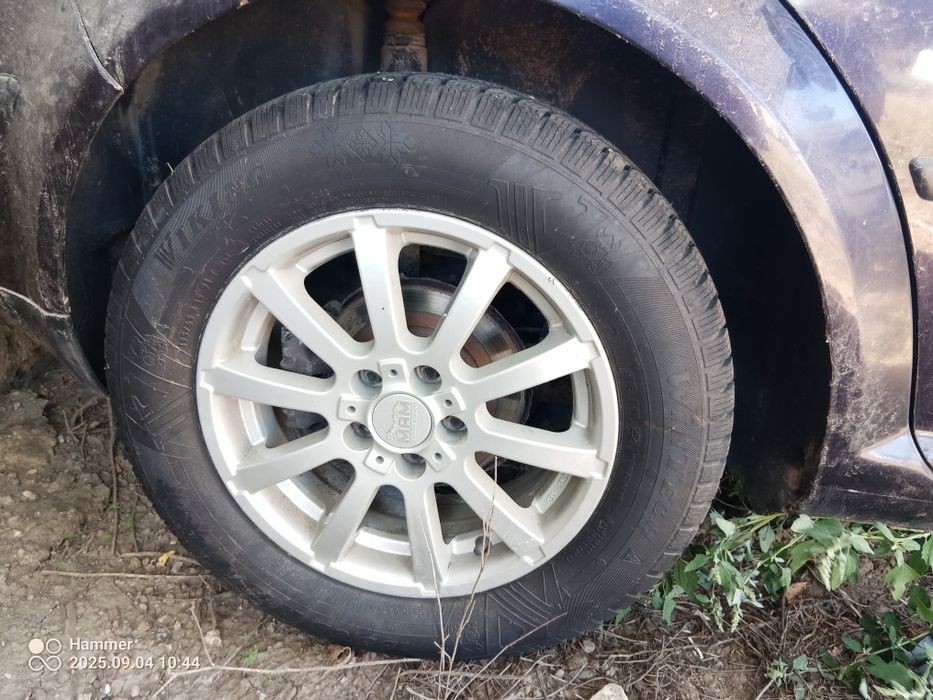 Продавам голф 4 1.9 tdi на части