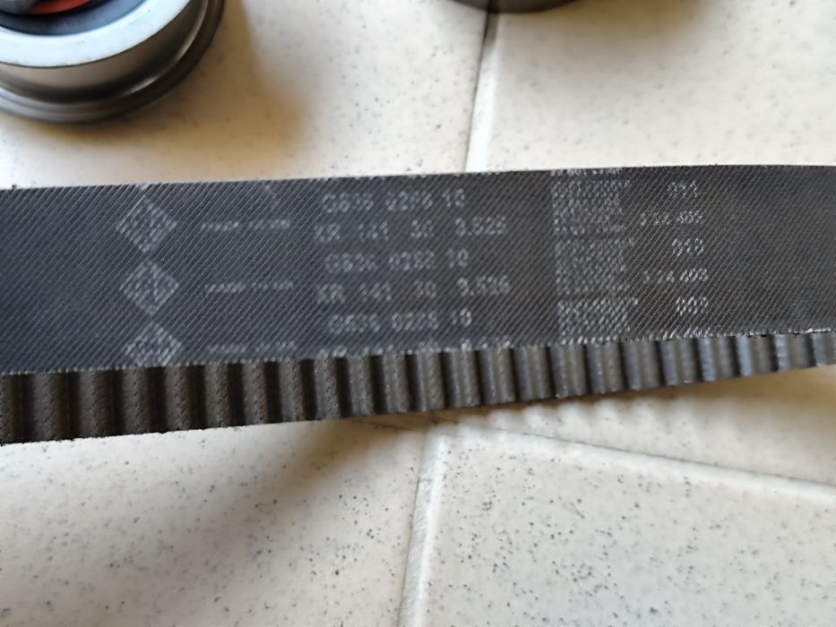 Vand kit de distributie pentru golf 5