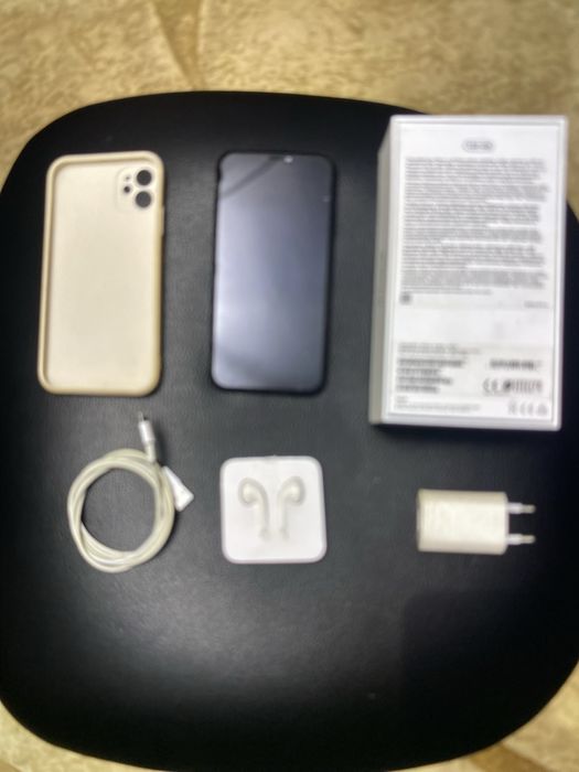 Telefon iPhone 11- impecabil