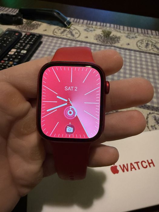 Продавам Apple watch s9 45mm product red