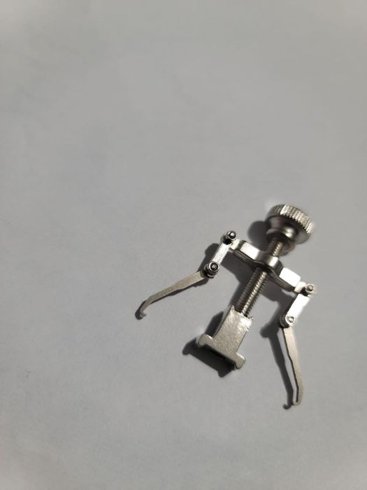 Corector unghii încarnate