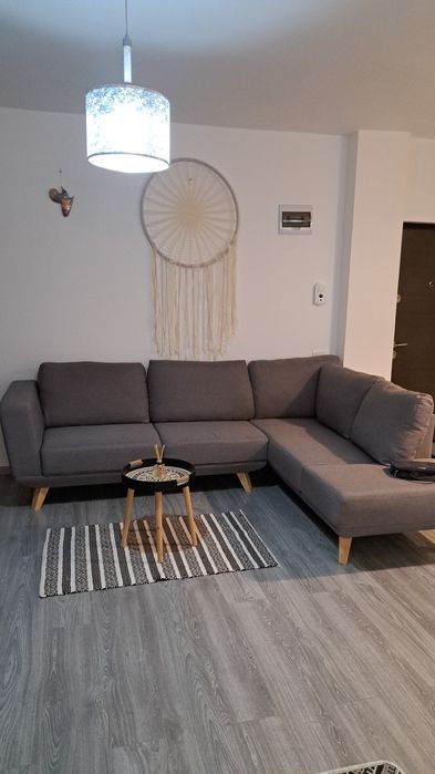 Închiriez apartament 2 camere tip studio