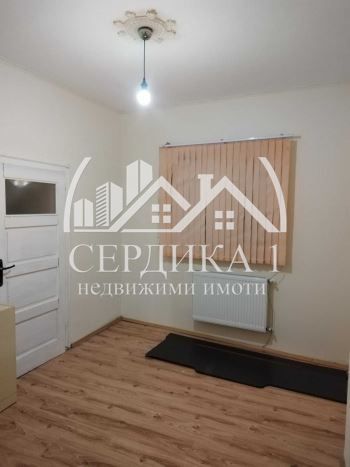 Етаж от къща в Самоков