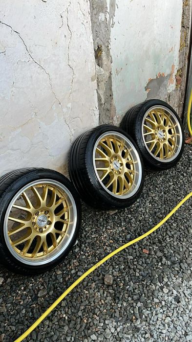 Vând 3 bucăți jante