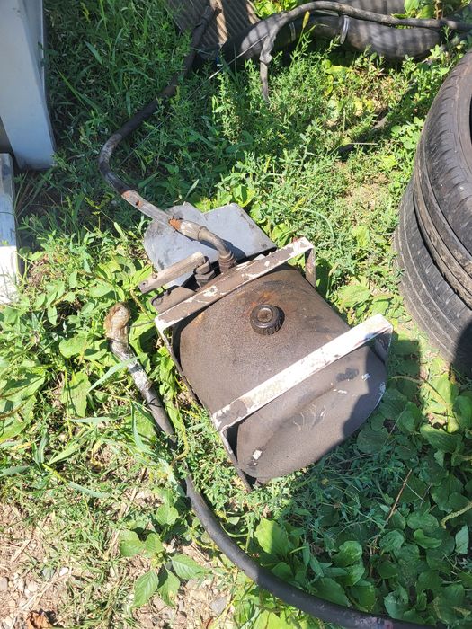 Pompă basculare electrică și pe cutie