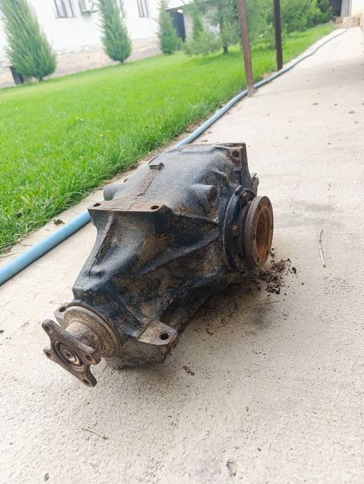 Редуктор БМВ 2.65 дизель