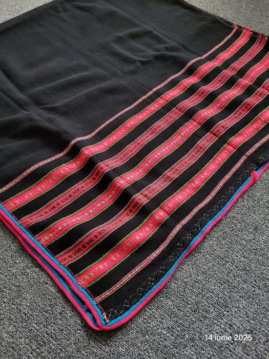 Catrinte/fote/fuste vechi traditionale autentice