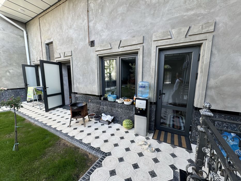 Bitonkadan 1 km 900 metr kirganda Abdurahmonovga yetmastan tayyor uy