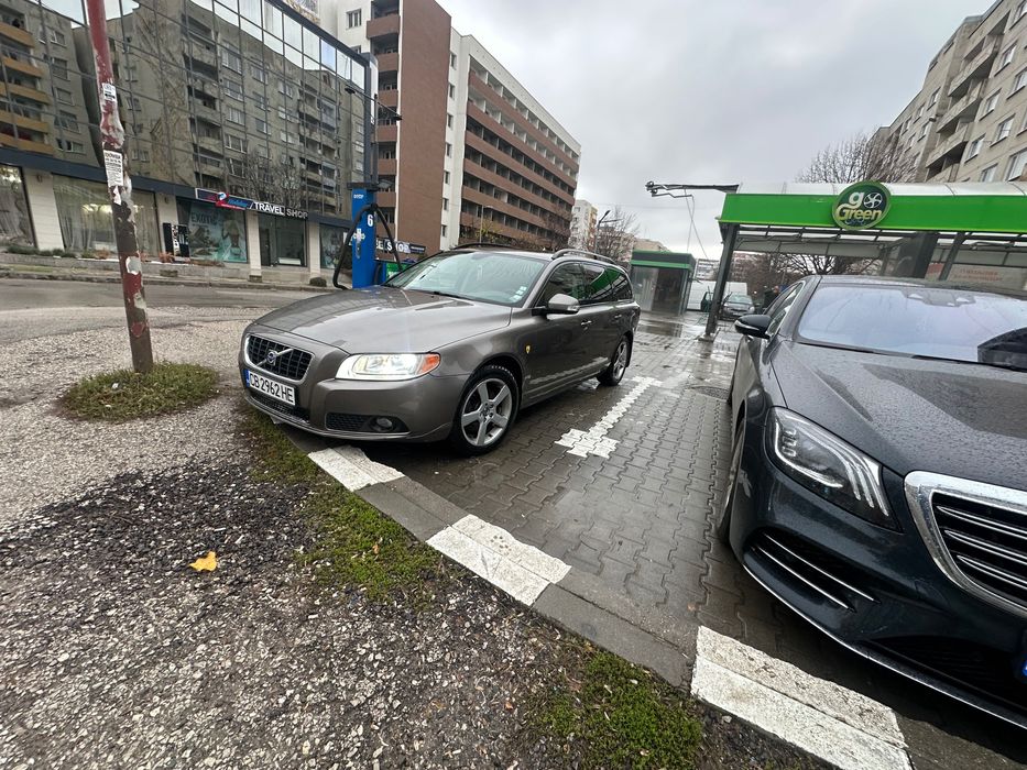Volvo v70 2008година