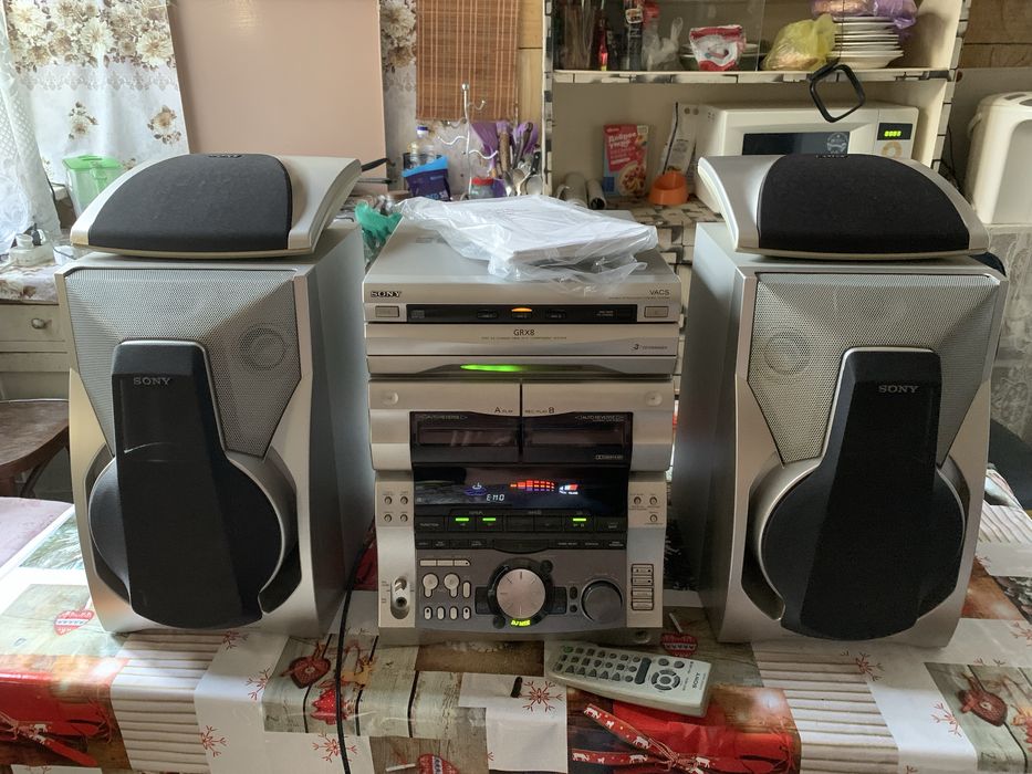 Продам свой музыкальный центр Sony grx 8