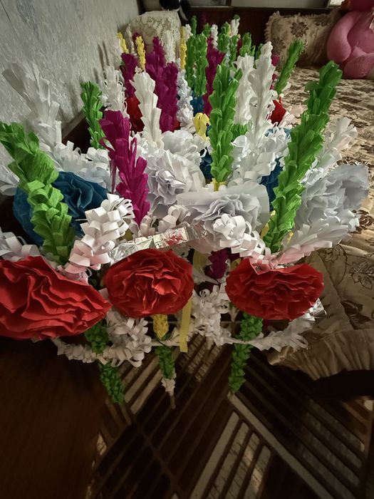 Ръчно изработени пъстри сурвачки