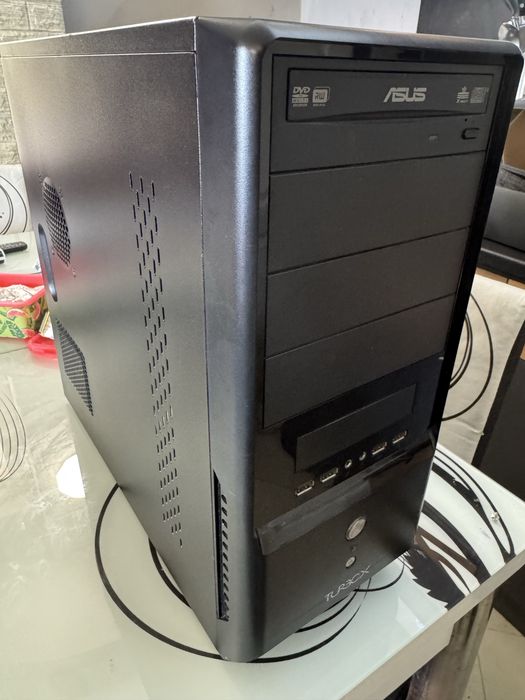 Компютър за офиса и лек гейминг / i7 /  RX 560 4GB / 16GB RAM /240GB SSD