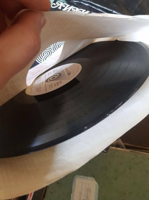 Продавам старинна грамофонна плоча на Лили Иванова