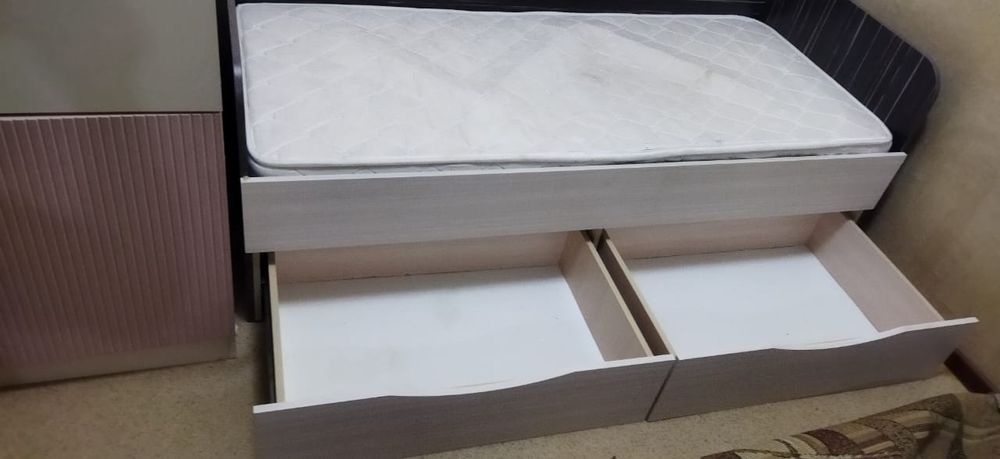 Продаётся  кровать