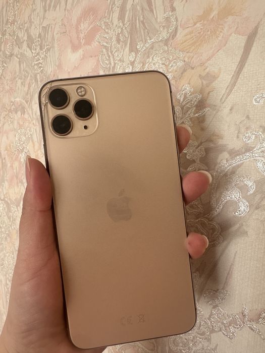 Продам IPhone 11 Pro Max 64GB