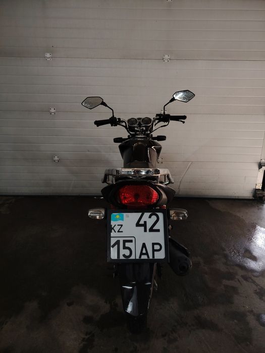 Мотоцикл Honda CB125