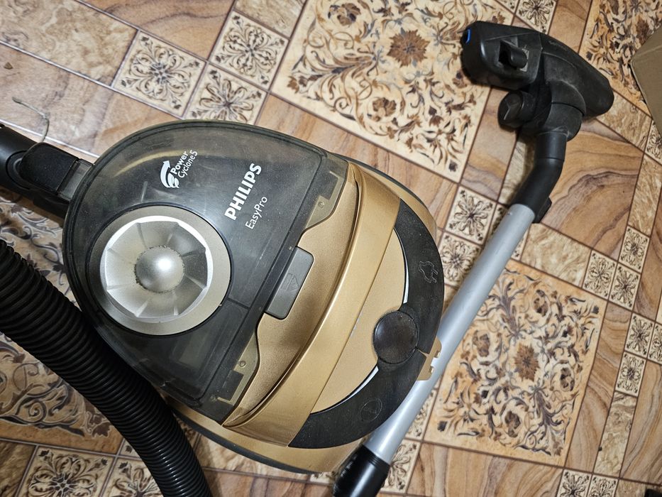Пылесос Philips в хорошем состоянии