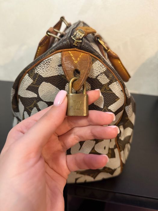 Оригинална чанта Louis Vuitton