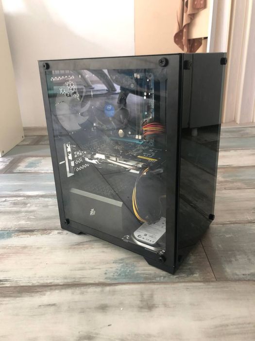 Бюджетен геймърски компютър  спешна продажба НИСКА ЦЕНА