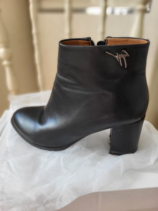 Продам осенний обувь