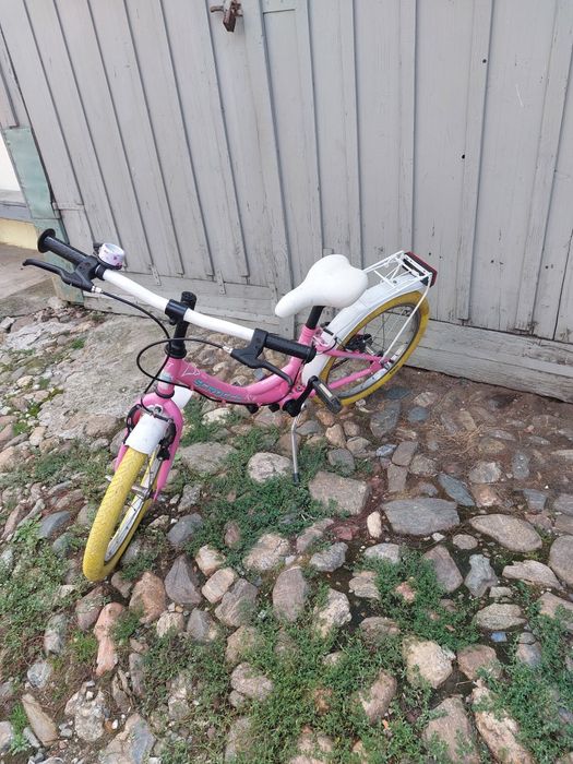 Vând bicicleta de copii