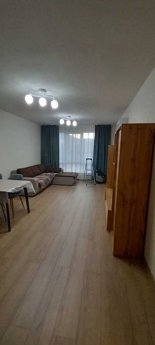 Дава се под наем Двустаен апартамент в Асеновград - 70 кв.м за 378.93 € - Снимка #1