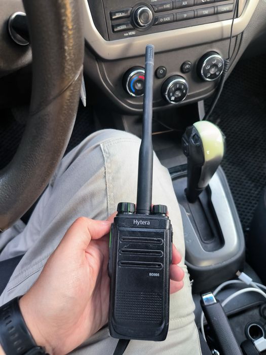 Рация hytera bd505