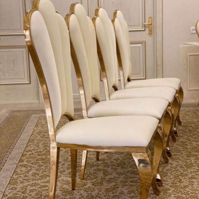 Zamonaviy stullar sotiladi