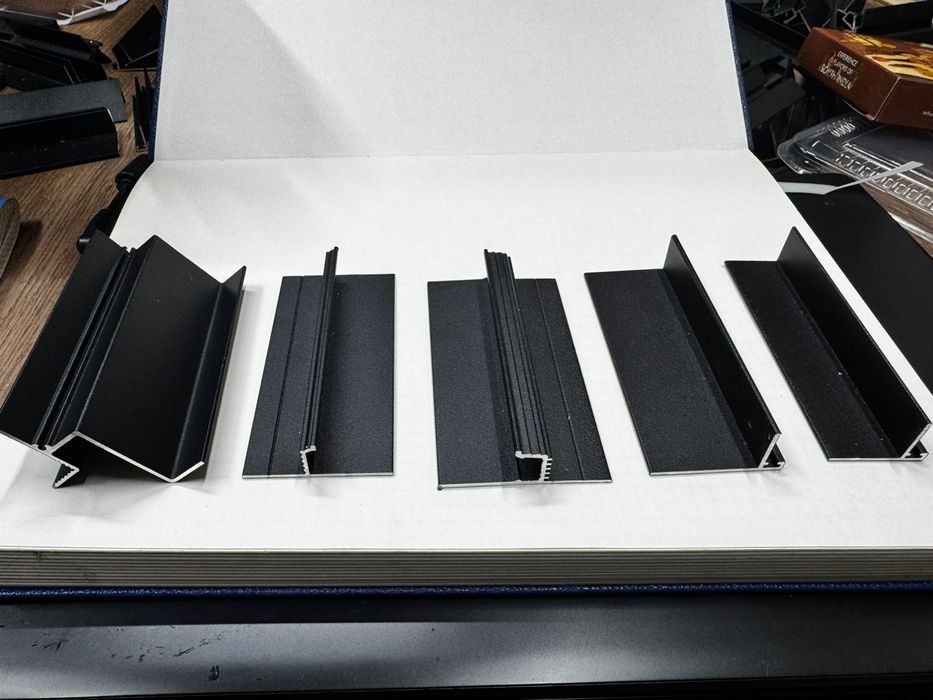 Алюминиевые теневой профиль на декор дома