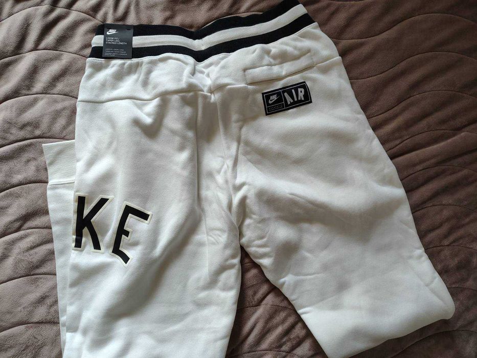 NIKE Мъжки анзуг L размер ново